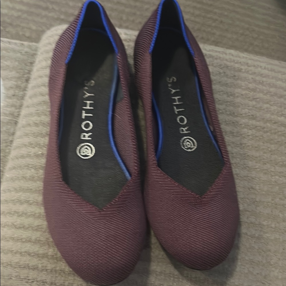 Rothy's Maroon 
Flat Comfy/cute Loafers size 8 amazing Rothy's Clean! Make offer